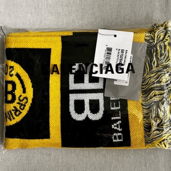 BALENCIAGA x the Simpsons Fringe Scarf, Black & Yellow *NWT* - Picture 3 of 6